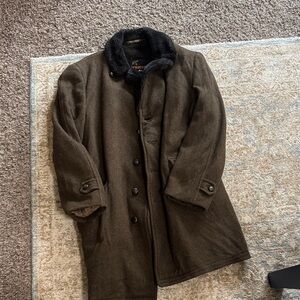 McGregor Dark Brown Heavy Pea Coat with Black Fur Collar & Lining 46 Long